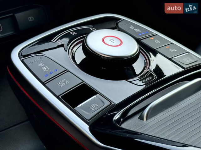 Черный Киа Niro, объемом двигателя 0 л и пробегом 50 тыс. км за 23499 $, фото 56 на Automoto.ua