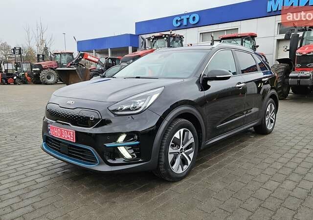 Черный Киа Niro, объемом двигателя 0 л и пробегом 139 тыс. км за 19800 $, фото 2 на Automoto.ua