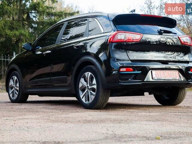 Черный Киа Niro, объемом двигателя 0 л и пробегом 110 тыс. км за 17450 $, фото 9 на Automoto.ua
