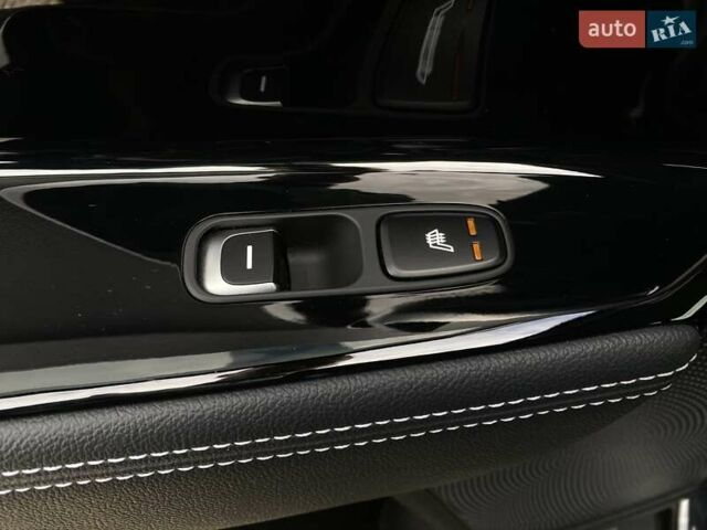 Черный Киа Niro, объемом двигателя 0 л и пробегом 83 тыс. км за 23200 $, фото 13 на Automoto.ua