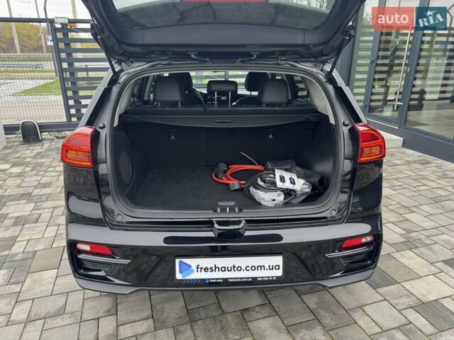 Черный Киа Niro, объемом двигателя 0 л и пробегом 113 тыс. км за 21900 $, фото 31 на Automoto.ua