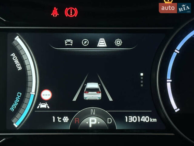 Чорний Кіа Niro, об'ємом двигуна 0 л та пробігом 130 тис. км за 18300 $, фото 60 на Automoto.ua