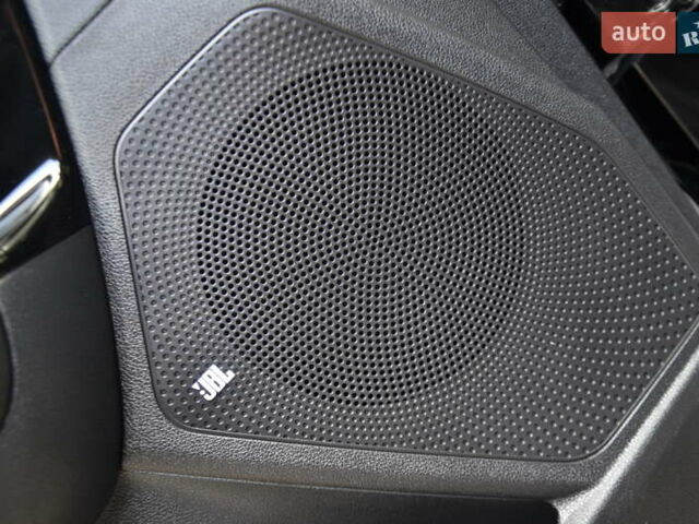Черный Киа Niro, объемом двигателя 0 л и пробегом 76 тыс. км за 17550 $, фото 48 на Automoto.ua