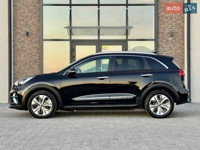 Черный Киа Niro, объемом двигателя 0 л и пробегом 110 тыс. км за 17999 $, фото 14 на Automoto.ua