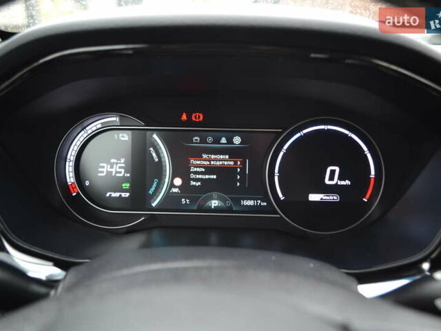 Чорний Кіа Niro, об'ємом двигуна 0 л та пробігом 169 тис. км за 18450 $, фото 66 на Automoto.ua