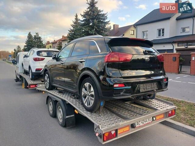 Черный Киа Niro, объемом двигателя 0 л и пробегом 125 тыс. км за 19300 $, фото 30 на Automoto.ua