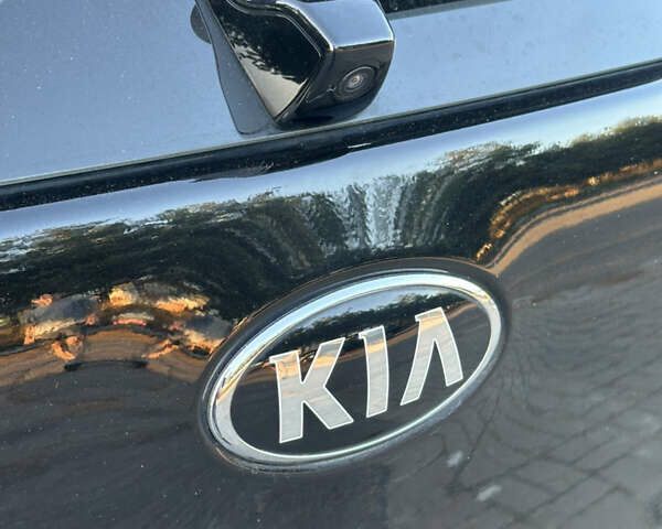 Черный Киа Niro, объемом двигателя 0 л и пробегом 112 тыс. км за 18750 $, фото 30 на Automoto.ua