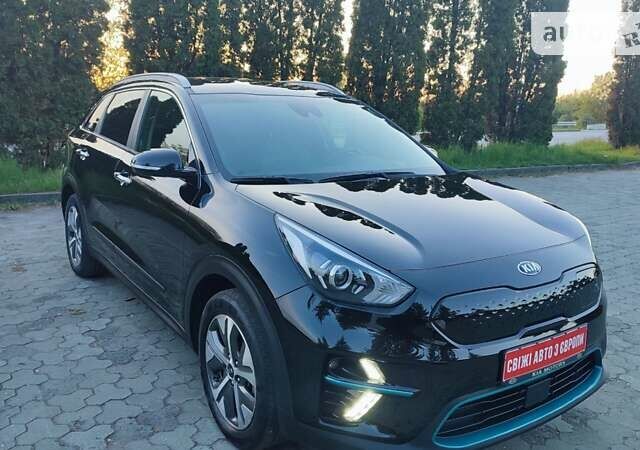 Чорний Кіа Niro, об'ємом двигуна 0 л та пробігом 83 тис. км за 19799 $, фото 32 на Automoto.ua