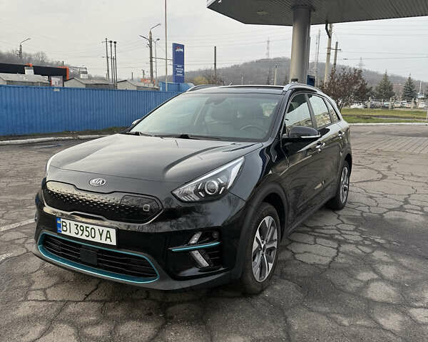 Чорний Кіа Niro, об'ємом двигуна 0 л та пробігом 93 тис. км за 18900 $, фото 1 на Automoto.ua