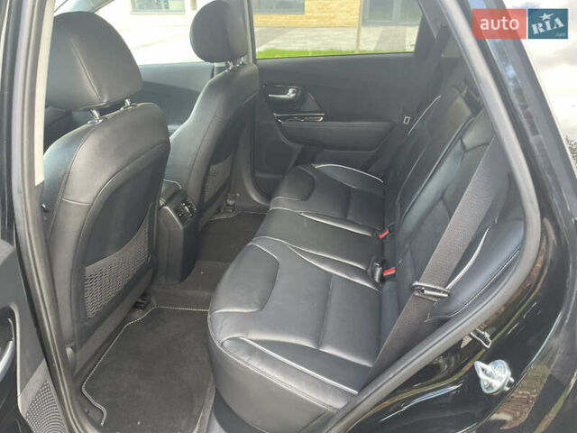 Черный Киа Niro, объемом двигателя 0 л и пробегом 98 тыс. км за 19500 $, фото 18 на Automoto.ua