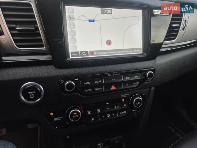 Черный Киа Niro, объемом двигателя 0 л и пробегом 142 тыс. км за 17700 $, фото 93 на Automoto.ua