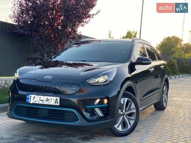 Черный Киа Niro, объемом двигателя 0 л и пробегом 109 тыс. км за 19850 $, фото 5 на Automoto.ua