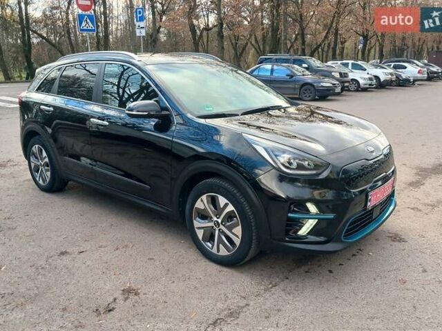 Черный Киа Niro, объемом двигателя 0 л и пробегом 125 тыс. км за 19300 $, фото 6 на Automoto.ua