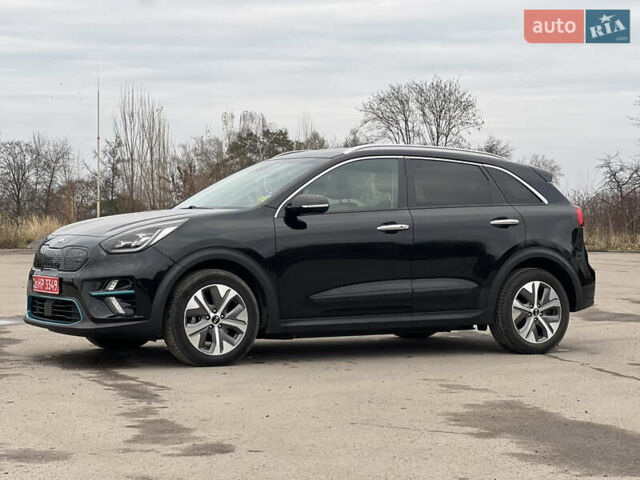 Чорний Кіа Niro, об'ємом двигуна 0 л та пробігом 140 тис. км за 17999 $, фото 17 на Automoto.ua
