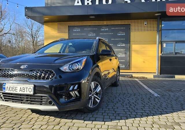 Черный Киа Niro, объемом двигателя 1.58 л и пробегом 32 тыс. км за 21000 $, фото 1 на Automoto.ua