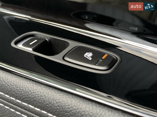 Чорний Кіа Niro, об'ємом двигуна 0 л та пробігом 64 тис. км за 22700 $, фото 88 на Automoto.ua