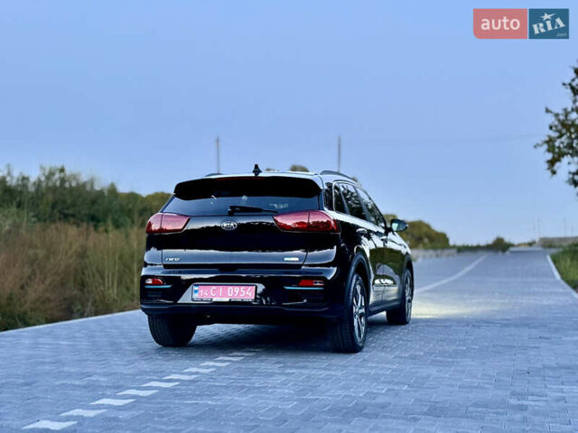 Черный Киа Niro, объемом двигателя 0 л и пробегом 165 тыс. км за 16999 $, фото 28 на Automoto.ua