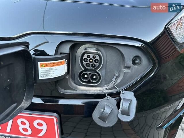 Черный Киа Niro, объемом двигателя 0 л и пробегом 115 тыс. км за 18700 $, фото 40 на Automoto.ua