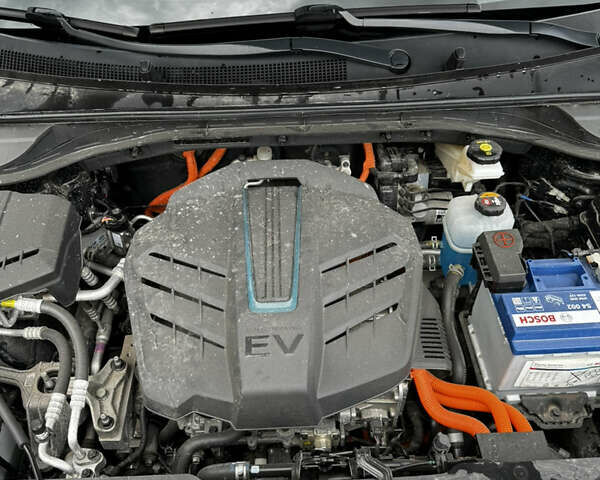 Чорний Кіа Niro, об'ємом двигуна 0 л та пробігом 197 тис. км за 20499 $, фото 20 на Automoto.ua