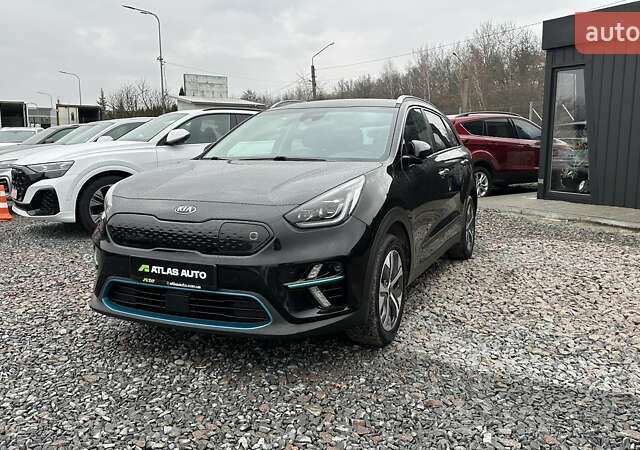Черный Киа Niro, объемом двигателя 0 л и пробегом 158 тыс. км за 17800 $, фото 2 на Automoto.ua