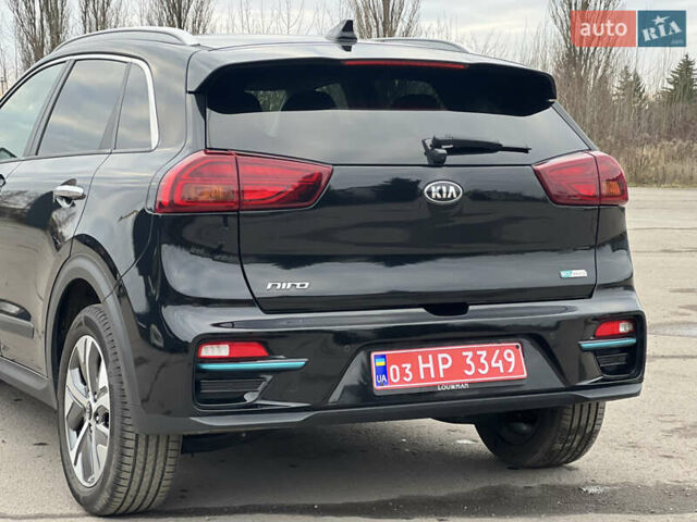 Чорний Кіа Niro, об'ємом двигуна 0 л та пробігом 140 тис. км за 17999 $, фото 12 на Automoto.ua