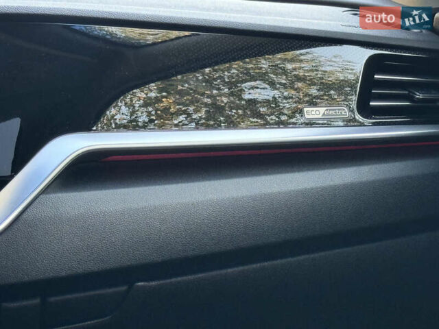 Черный Киа Niro, объемом двигателя 0 л и пробегом 50 тыс. км за 23499 $, фото 71 на Automoto.ua