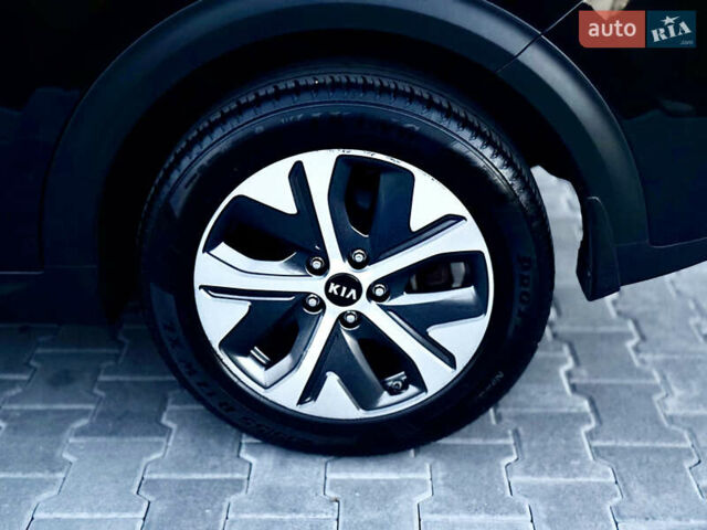 Черный Киа Niro, объемом двигателя 0 л и пробегом 165 тыс. км за 16999 $, фото 33 на Automoto.ua