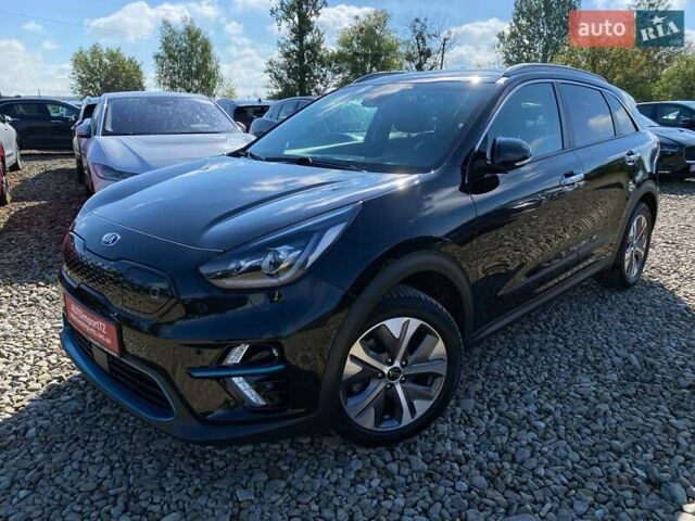 Чорний Кіа Niro, об'ємом двигуна 0 л та пробігом 88 тис. км за 21900 $, фото 13 на Automoto.ua