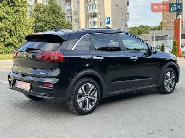 Черный Киа Niro, объемом двигателя 0 л и пробегом 98 тыс. км за 20999 $, фото 8 на Automoto.ua