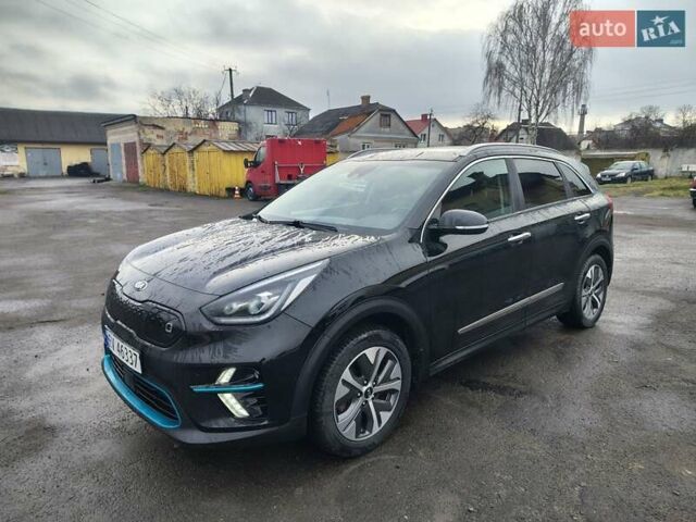 Чорний Кіа Niro, об'ємом двигуна 0 л та пробігом 146 тис. км за 18900 $, фото 2 на Automoto.ua