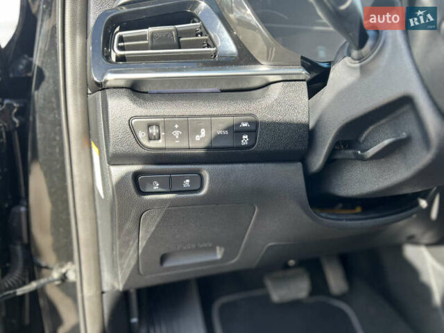 Черный Киа Niro, объемом двигателя 0 л и пробегом 140 тыс. км за 18199 $, фото 50 на Automoto.ua