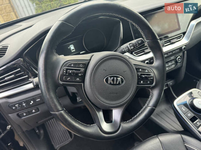 Чорний Кіа Niro, об'ємом двигуна 0 л та пробігом 164 тис. км за 18400 $, фото 25 на Automoto.ua