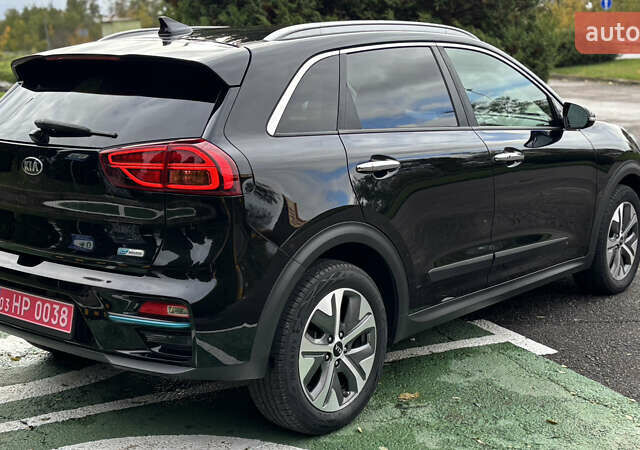 Чорний Кіа Niro, об'ємом двигуна 0 л та пробігом 110 тис. км за 19500 $, фото 47 на Automoto.ua