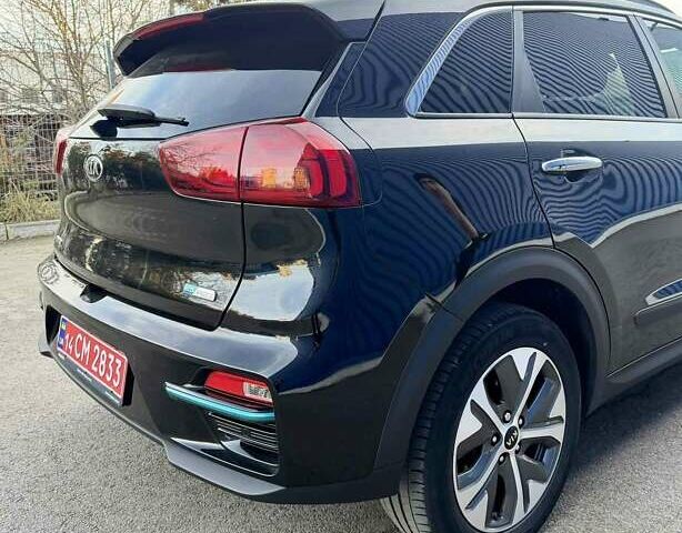 Черный Киа Niro, объемом двигателя 0 л и пробегом 111 тыс. км за 18900 $, фото 8 на Automoto.ua