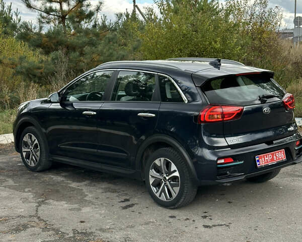 Киа Niro 2020 в Золочев на Automoto.ua Черный Киа Niro, объемом двигателя 0 л и пробегом 145 тыс. км за 18150 $, фото 17 на Automoto.ua