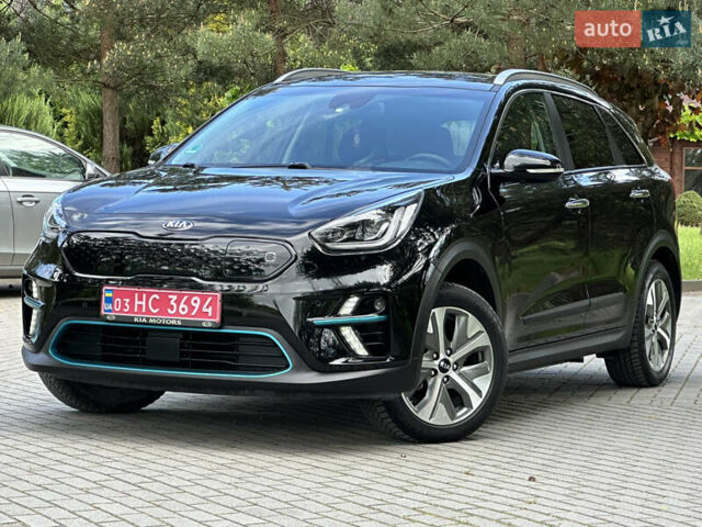Чорний Кіа Niro, об'ємом двигуна 0 л та пробігом 46 тис. км за 19750 $, фото 13 на Automoto.ua