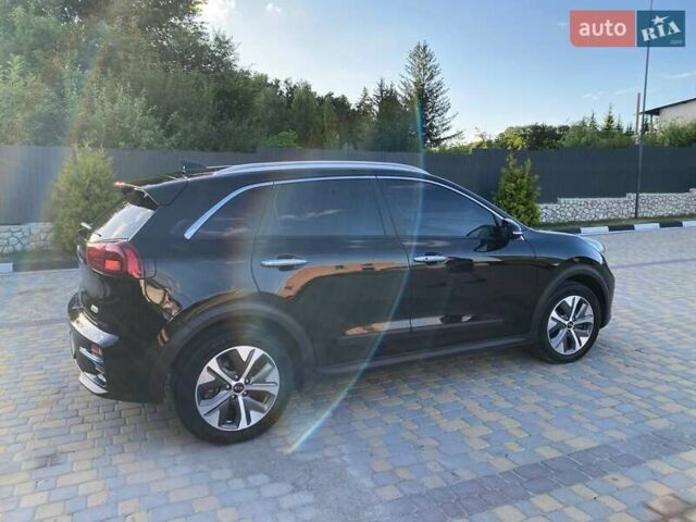 Черный Киа Niro, объемом двигателя 0 л и пробегом 112 тыс. км за 18999 $, фото 1 на Automoto.ua