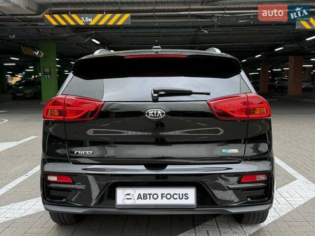 Чорний Кіа Niro, об'ємом двигуна 0 л та пробігом 89 тис. км за 22990 $, фото 8 на Automoto.ua