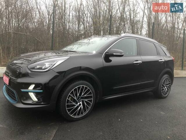 Черный Киа Niro, объемом двигателя 0 л и пробегом 40 тыс. км за 22950 $, фото 2 на Automoto.ua