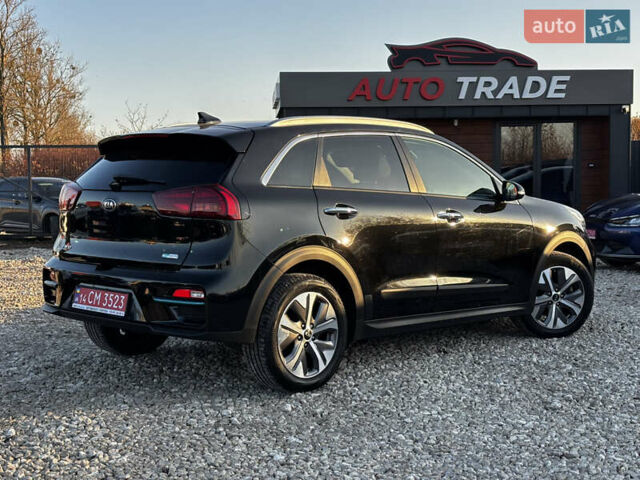 Черный Киа Niro, объемом двигателя 0 л и пробегом 112 тыс. км за 19999 $, фото 9 на Automoto.ua
