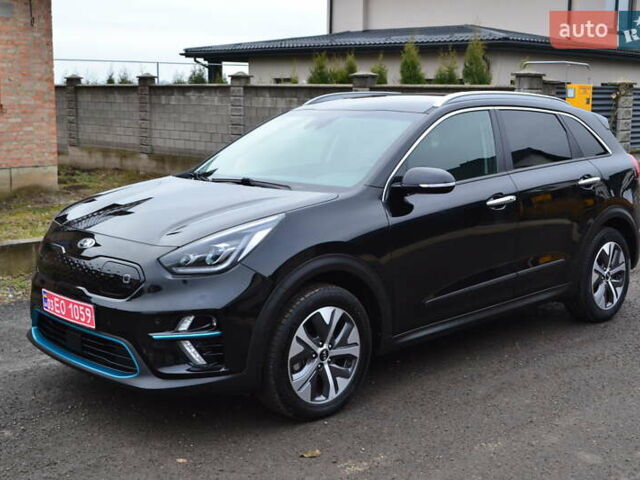 Чорний Кіа Niro, об'ємом двигуна 0 л та пробігом 169 тис. км за 18450 $, фото 1 на Automoto.ua