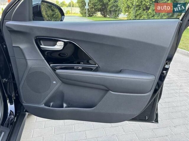 Черный Киа Niro, объемом двигателя 0 л и пробегом 98 тыс. км за 20999 $, фото 29 на Automoto.ua