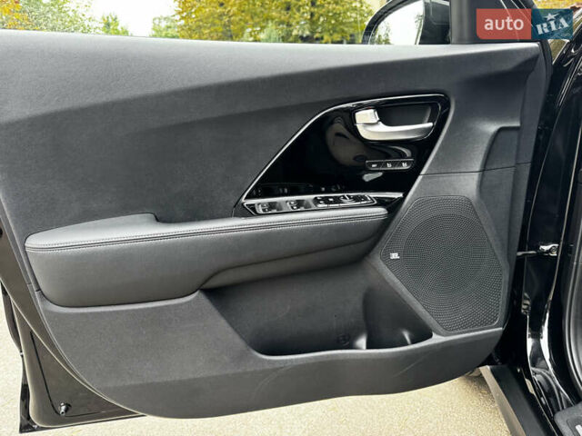 Чорний Кіа Niro, об'ємом двигуна 0 л та пробігом 107 тис. км за 20500 $, фото 39 на Automoto.ua