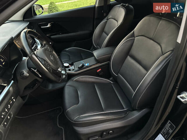 Черный Киа Niro, объемом двигателя 0 л и пробегом 152 тыс. км за 18450 $, фото 15 на Automoto.ua