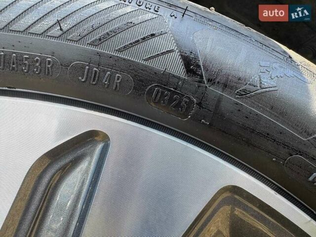 Чорний Кіа Niro, об'ємом двигуна 0 л та пробігом 69 тис. км за 23200 $, фото 27 на Automoto.ua