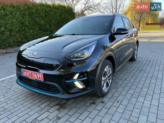 Чорний Кіа Niro, об'ємом двигуна 0 л та пробігом 112 тис. км за 20499 $, фото 14 на Automoto.ua