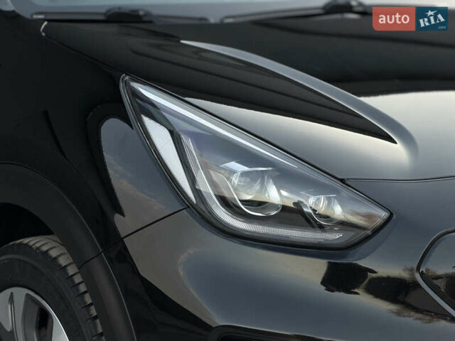Черный Киа Niro, объемом двигателя 0 л и пробегом 142 тыс. км за 18900 $, фото 6 на Automoto.ua