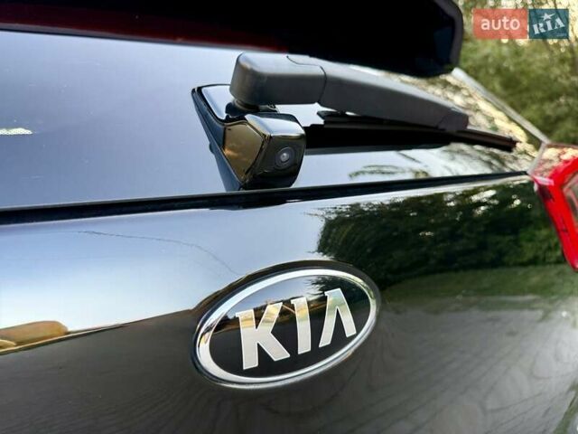 Киа Niro 2020 в Бердичеве на Automoto.ua Черный Киа Niro, объемом двигателя 0 л и пробегом 128 тыс. км за 16700 $, фото 35 на Automoto.ua