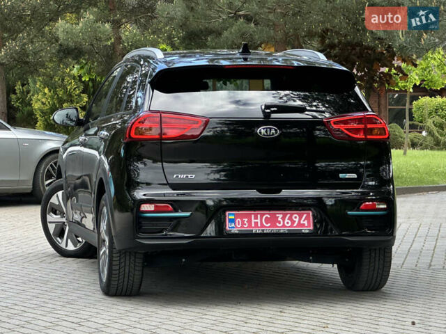 Чорний Кіа Niro, об'ємом двигуна 0 л та пробігом 46 тис. км за 19750 $, фото 24 на Automoto.ua