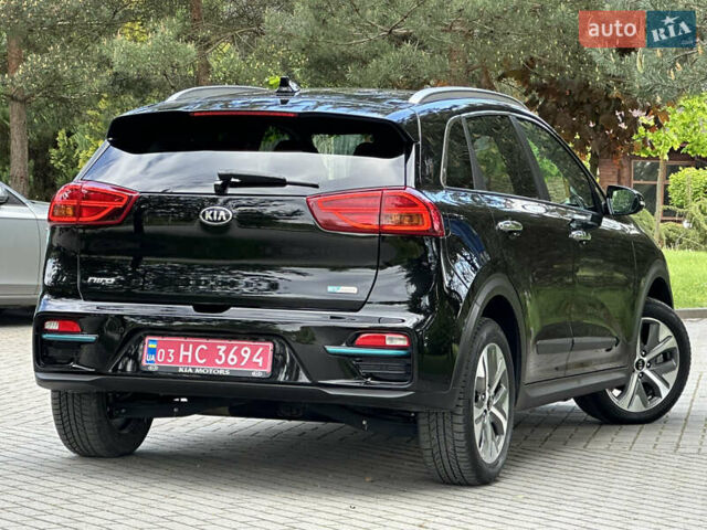 Чорний Кіа Niro, об'ємом двигуна 0 л та пробігом 46 тис. км за 19750 $, фото 32 на Automoto.ua